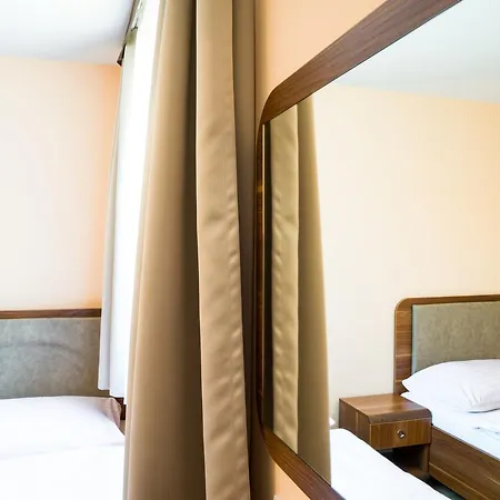 Zgoda Kompleks Hotelarski ホステル *