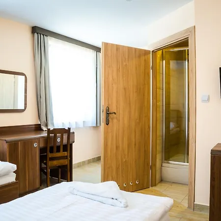 호스텔 Zgoda Kompleks Hotelarski Świętochłowice