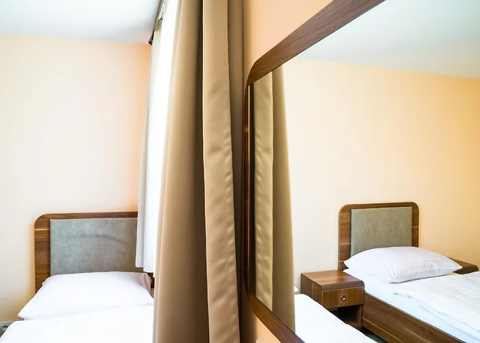 Zgoda Kompleks Hotelarski Auberge de jeunesse *